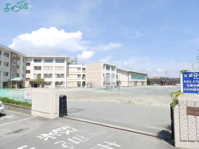 【メゾンフォーベルコートの小学校】