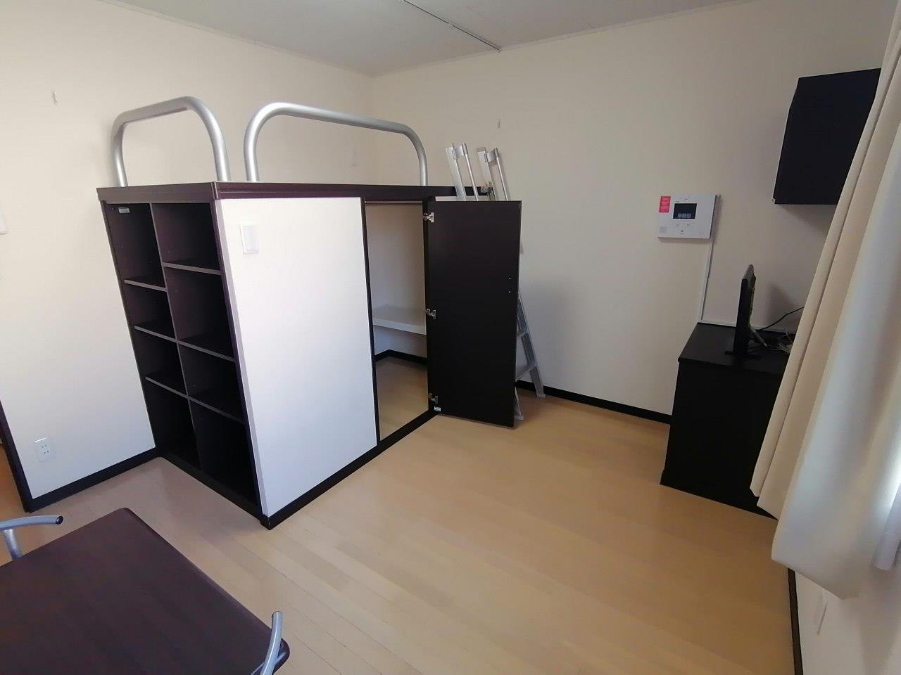 収納　ベッド下収納あり。