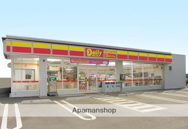 コンビニ　デイリーヤマザキ（コンビニ）まで587m
