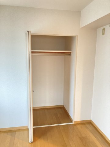 収納　別のお部屋の写真です