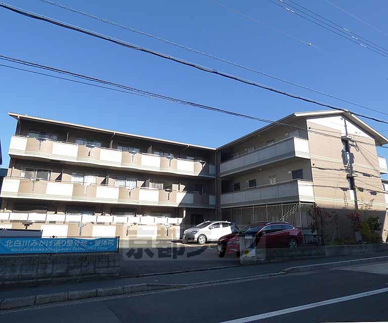 京都市左京区田中樋ノ口町のマンションの建物外観