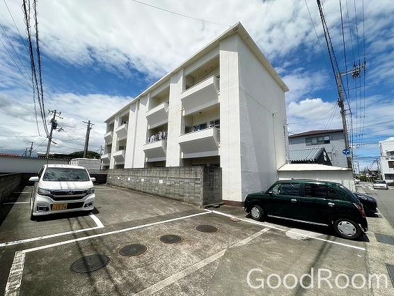 徳島市津田本町のマンションの建物外観