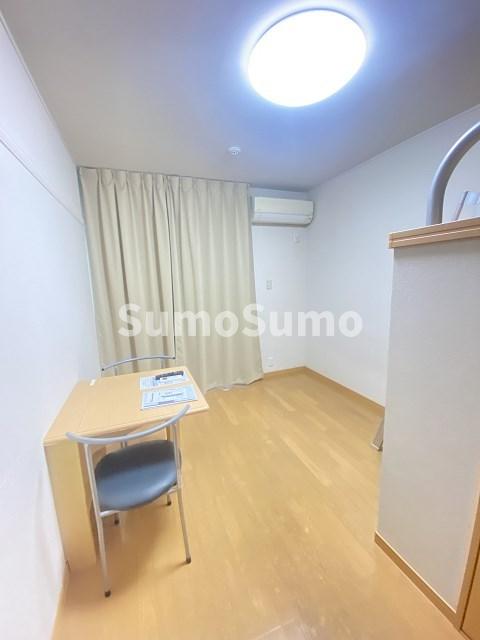 その他部屋・スペース　使い勝手のいい寝室です