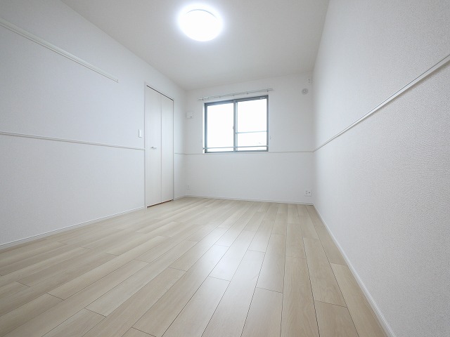 その他部屋・スペース　明るい洋室です