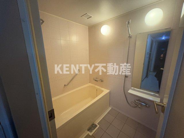 バス・シャワールーム　ゆったり過ごせるお風呂です