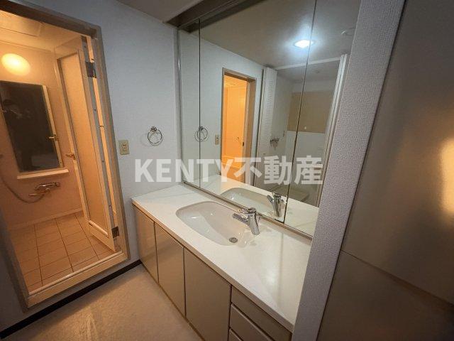 洗面設備　忙しい朝には欠かせない洗面所です