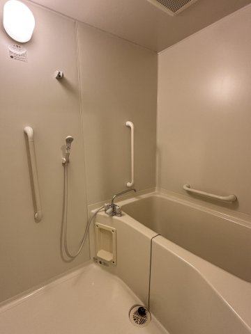 バス・シャワールーム　☆お風呂追い焚き☆