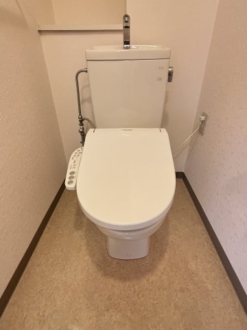 トイレ　☆洗浄付き便座☆