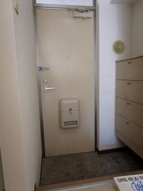 玄関　同物件内参考画像