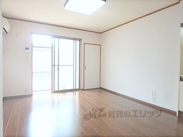 居室・リビング　洋室