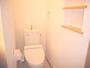 トイレ　反転タイプのお部屋です。