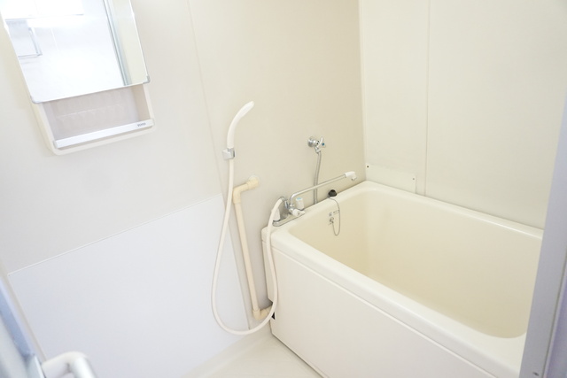 バス・シャワールーム　嬉しいバストイレ別仕様です