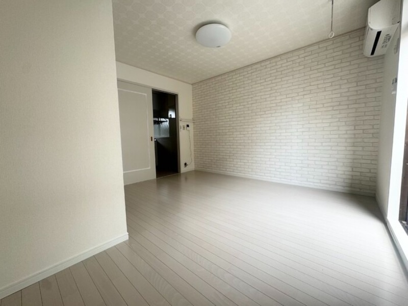 居室・リビング　図面と現状に相違がある場合には現状を優先