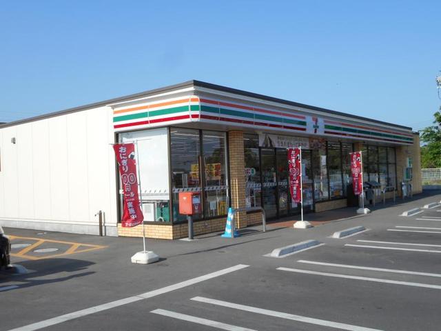 コンビニ　セブンイレブン粕川店（コンビニ）まで1754m