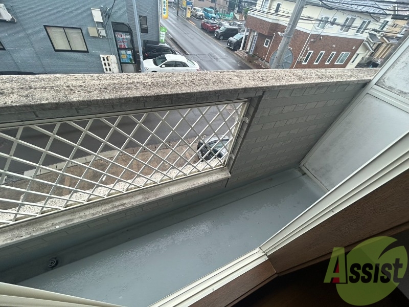 バルコニー　バルコニーがあるため外に洗濯物を干すことが出来ます。