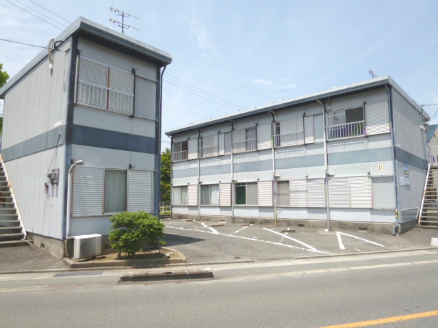 駐車場　駐車場があるので、車を買う予定の方も安心です