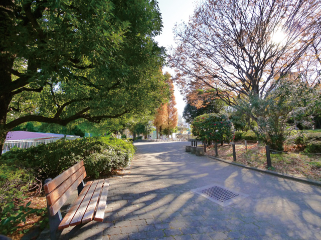 公園　目黒区民センター公園（公園）まで510m