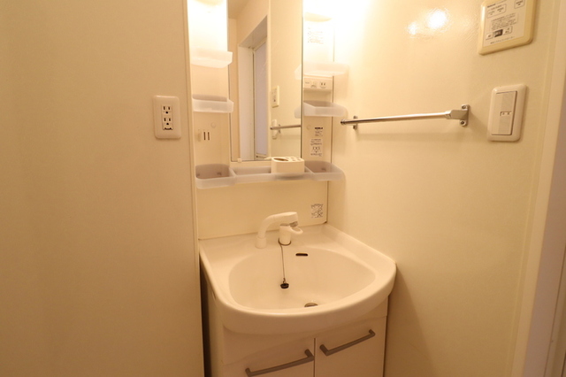 洗面設備　洗髪洗面化粧台