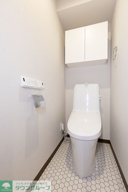 トイレ　※写真は同タイプ住戸です。