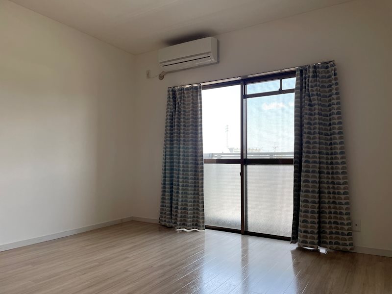 居室・リビング　参考写真掲載。