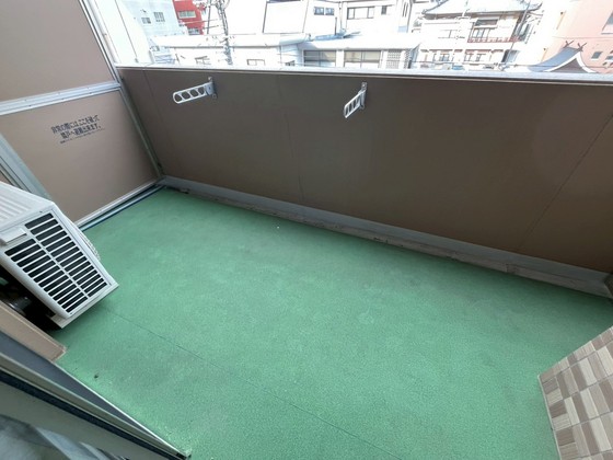バルコニー　※別室の写真です。