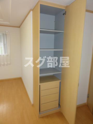 収納　リビング収納