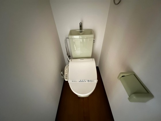 トイレ　※別号室の写真です