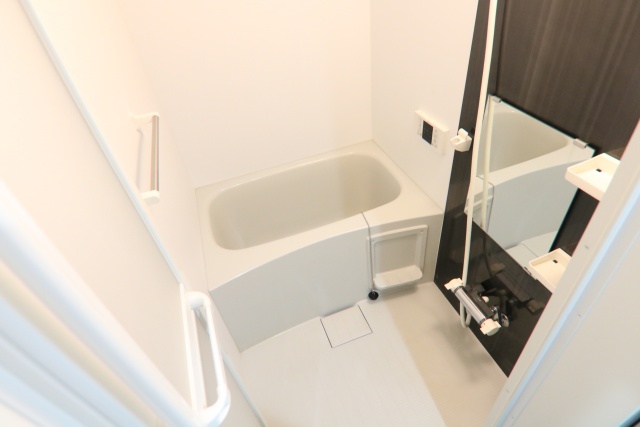 バス・シャワールーム　※別室の参考写真の為、現況優先です。