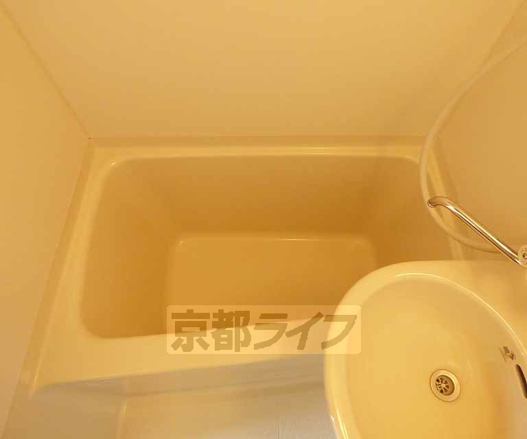 バス・シャワールーム　きれいなお風呂です。