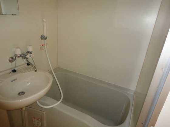 洗面設備　※別部屋の写真です