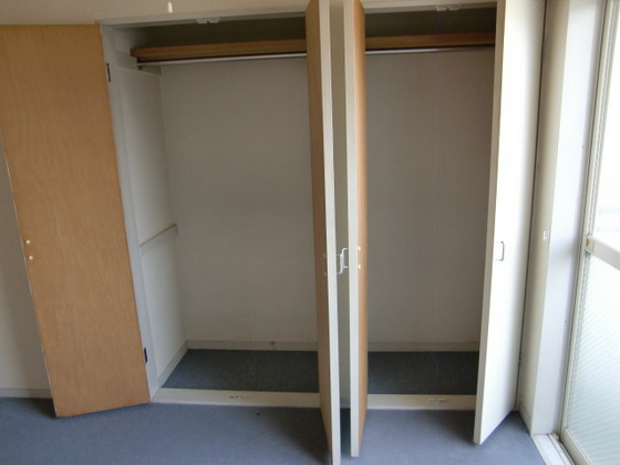 収納　※別部屋の写真です