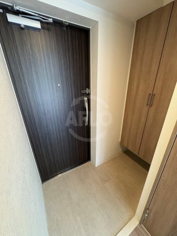 玄関　スプランディッド堺東　玄関