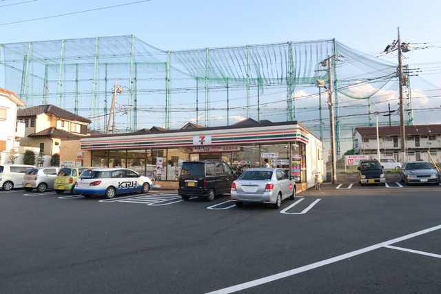 コンビニ　セブン－イレブン　京王山田駅前店（コンビニ）まで600m