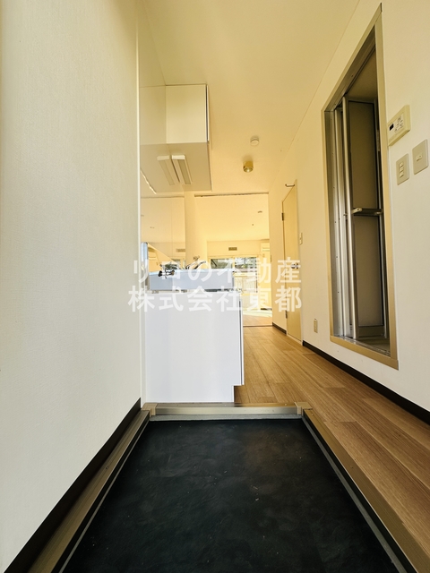 玄関　玄関から見たお部屋です♪