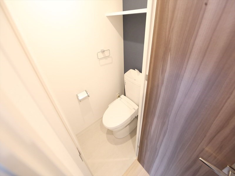 トイレ　温水洗浄暖房便座付トイレ