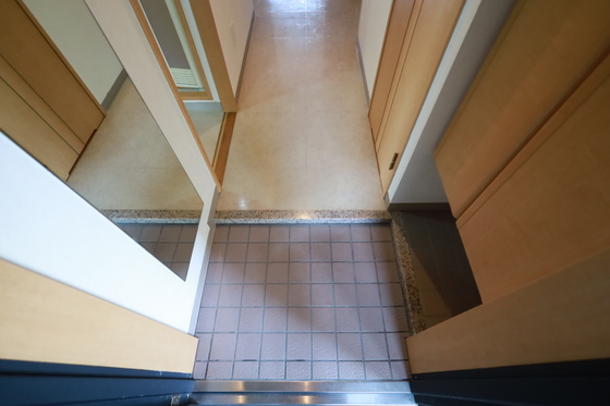 玄関　※別部屋の写真です