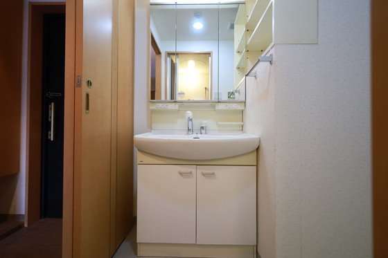 洗面設備　※別部屋の写真です
