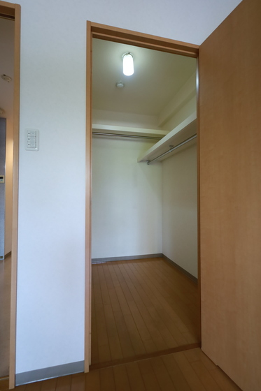 収納　※別部屋の写真です