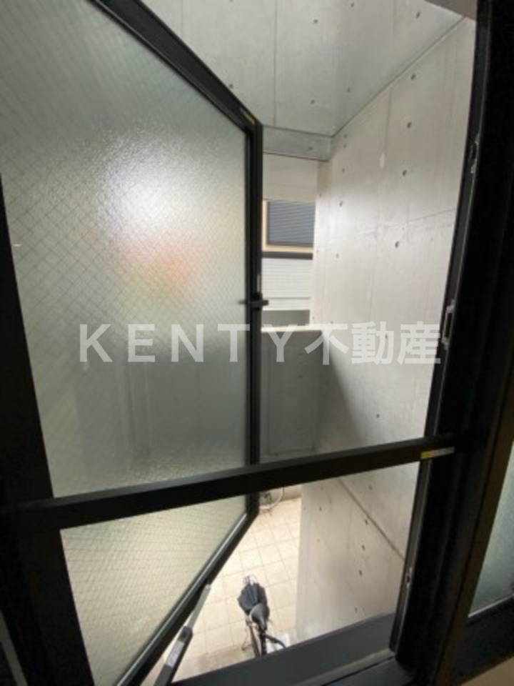 眺望　外からの目が気にならないバルコニーで洗濯物が干せます