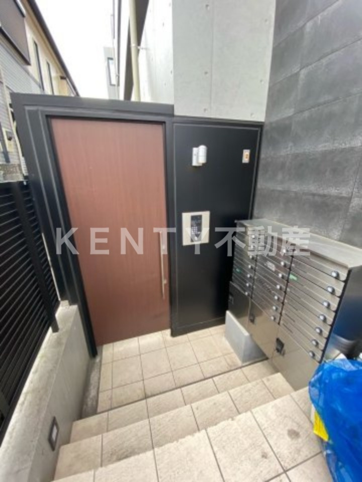 エントランス　建物の内部です