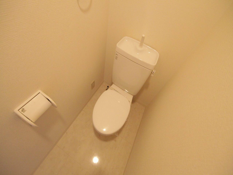 トイレ　洋式トイレ（温水洗浄便座設置可）