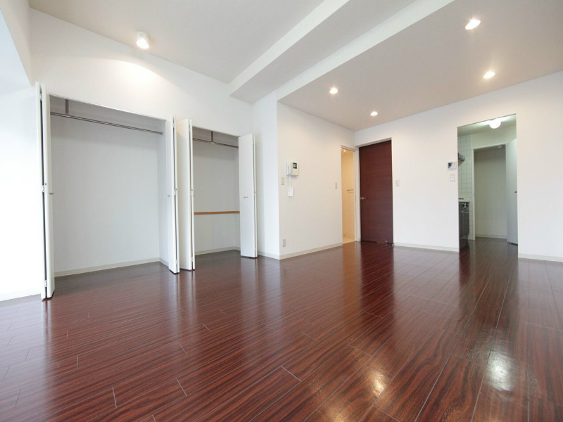 その他部屋・スペース　洋室18帖　クローゼット付　ダウンライト付