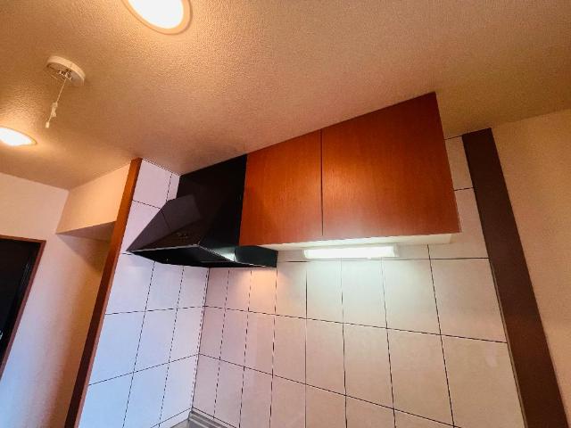 収納　キッチン上部収納