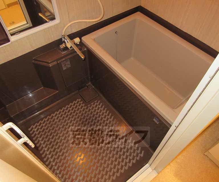 バス・シャワールーム　鏡付き！