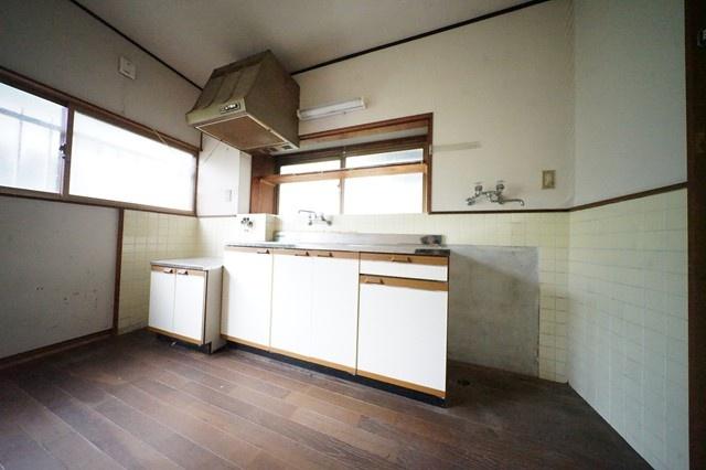 キッチン　使い勝手が良いキッチンとダイニング