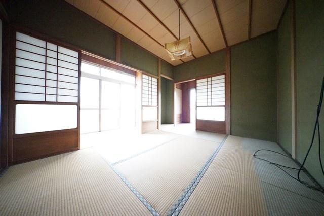 その他部屋・スペース　シンプルに落ち着く和室