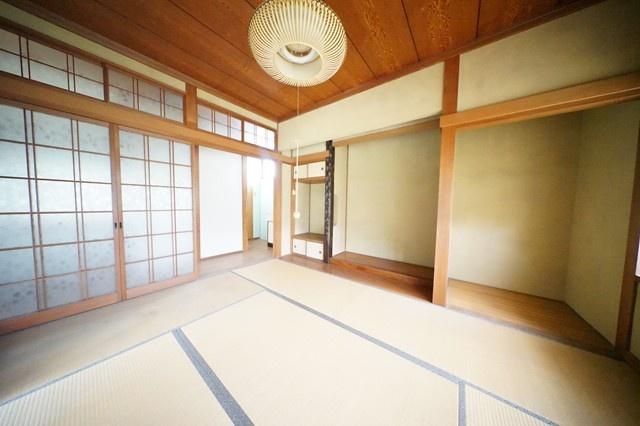 居室・リビング　居心地の良い8畳の和室