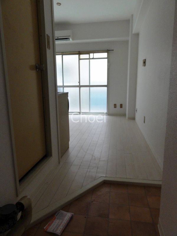 玄関　玄関広め！