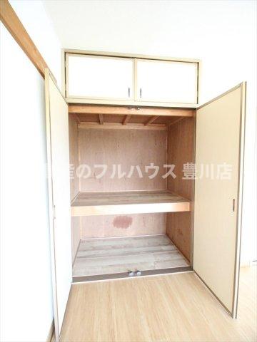 収納　写真は別室