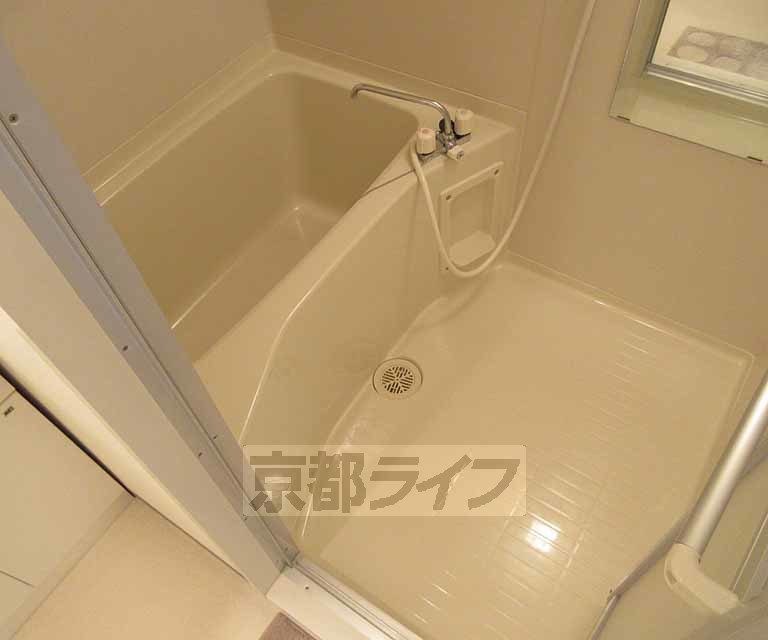 バス・シャワールーム　快適なリラックスタイムを・・・